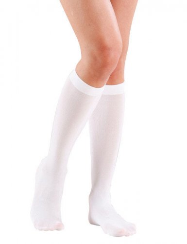 https://www.boumba.fr/images/Image/CHAUSSETTES-FEMME-OPAQUES-BLANCHE-TU-203290.jpg